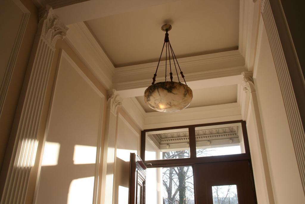Apartment Alt